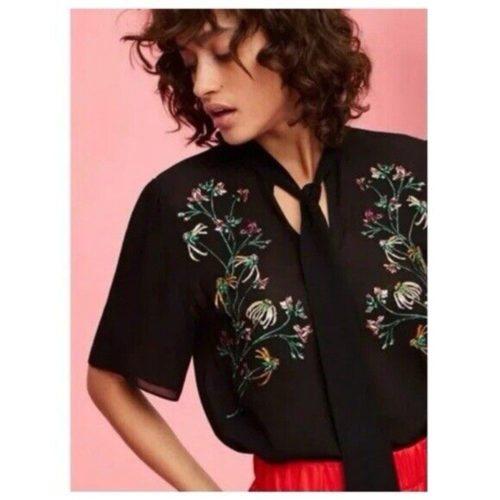 Little Moon Aritzia Top V-Neck Tie Bow Embroidered Zinnia Floral Sz. S